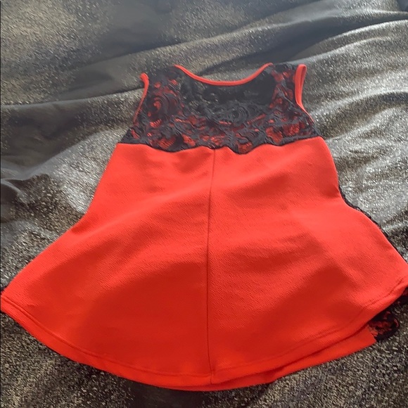 Top - Picture 2 of 2